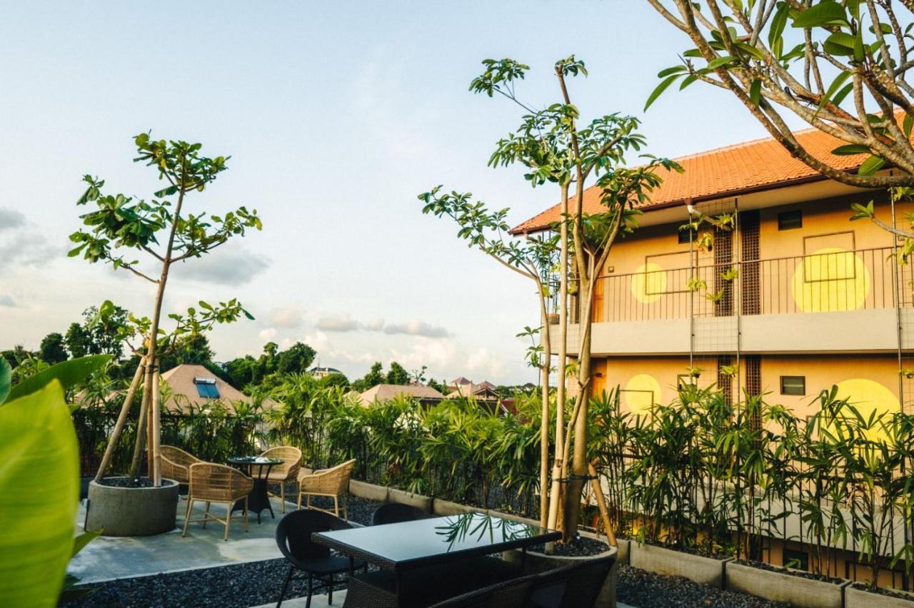 Tanaga Coliving Hotel Seminyak Exterior foto
