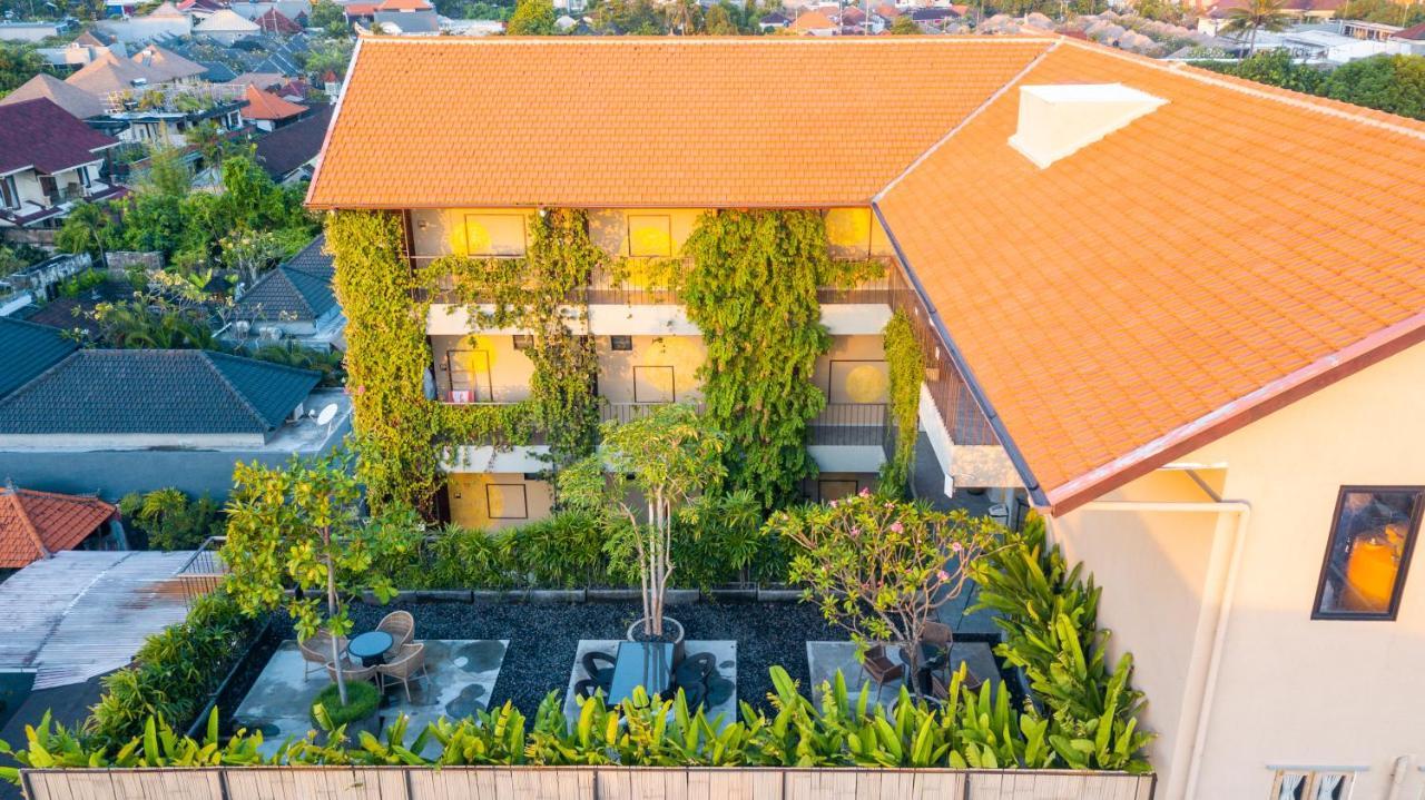Tanaga Coliving Hotel Seminyak Exterior foto