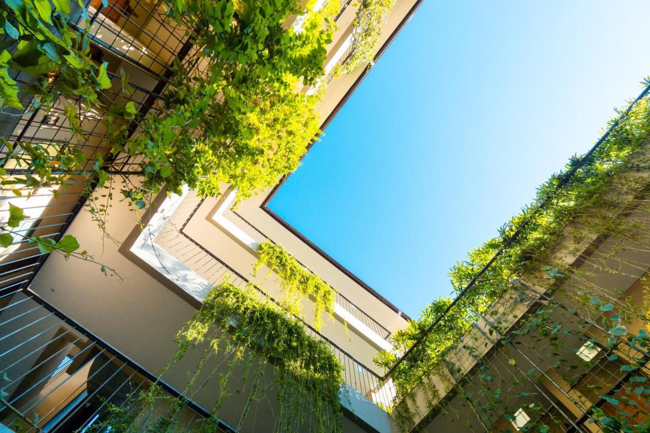 Tanaga Coliving Hotel Seminyak Exterior foto